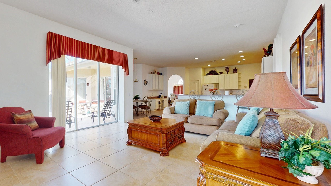 Photo of Livingroom in Grand Reserve