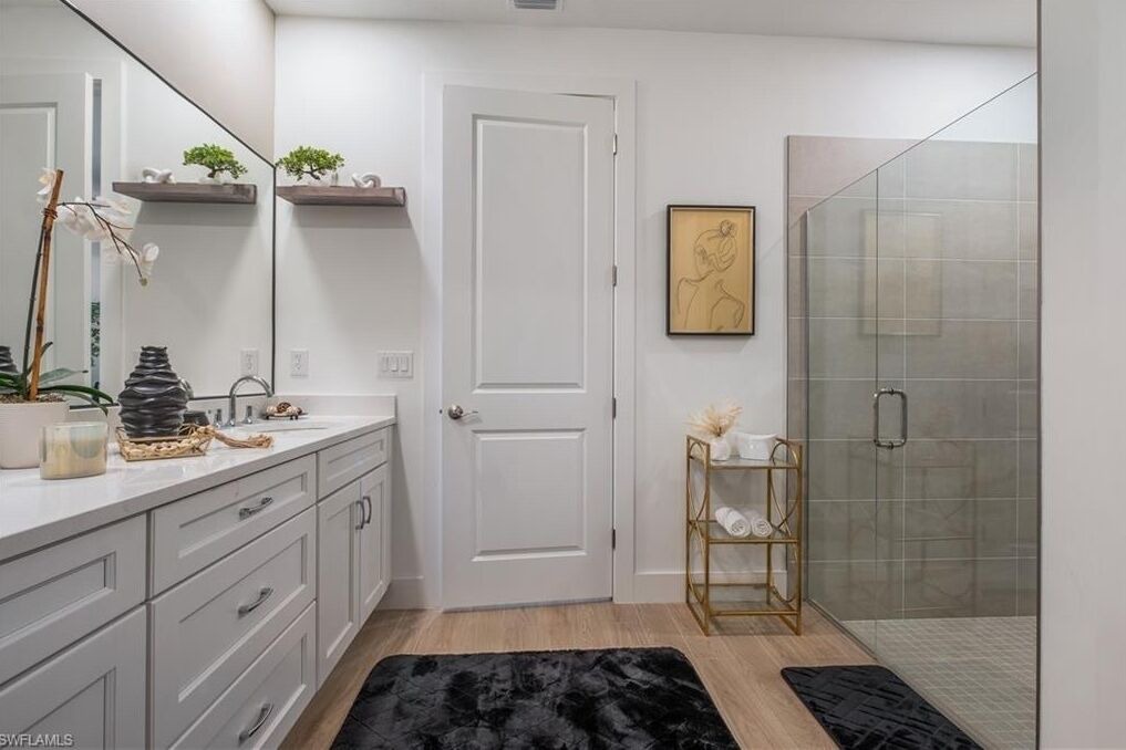 Photo of Bathroom in Naples