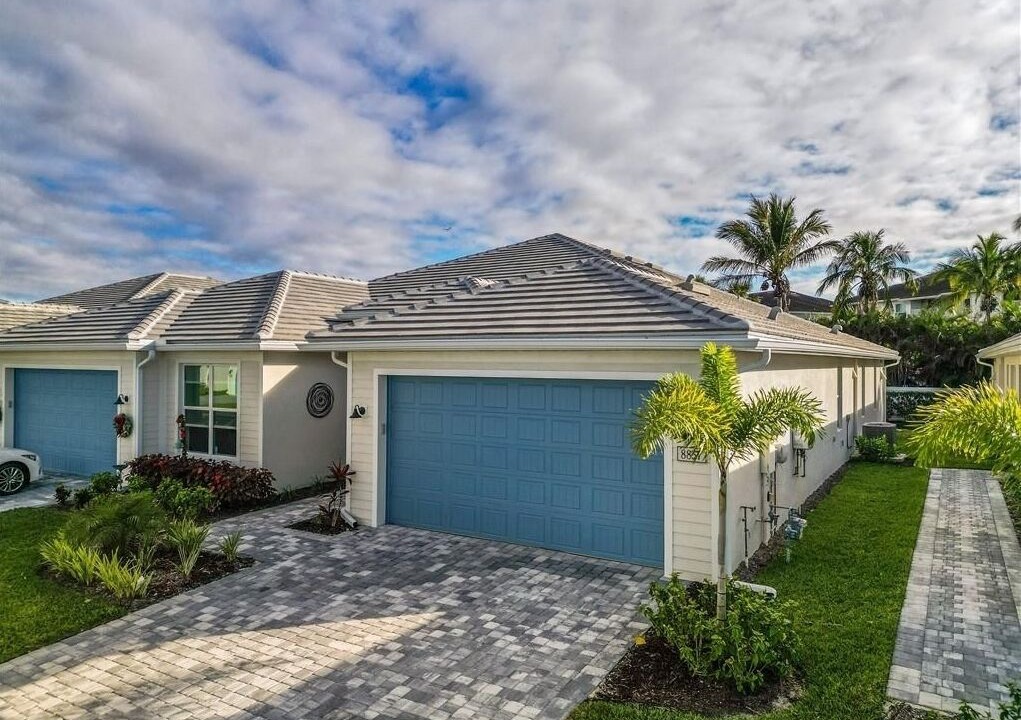 Photo of Outdoor in Naples