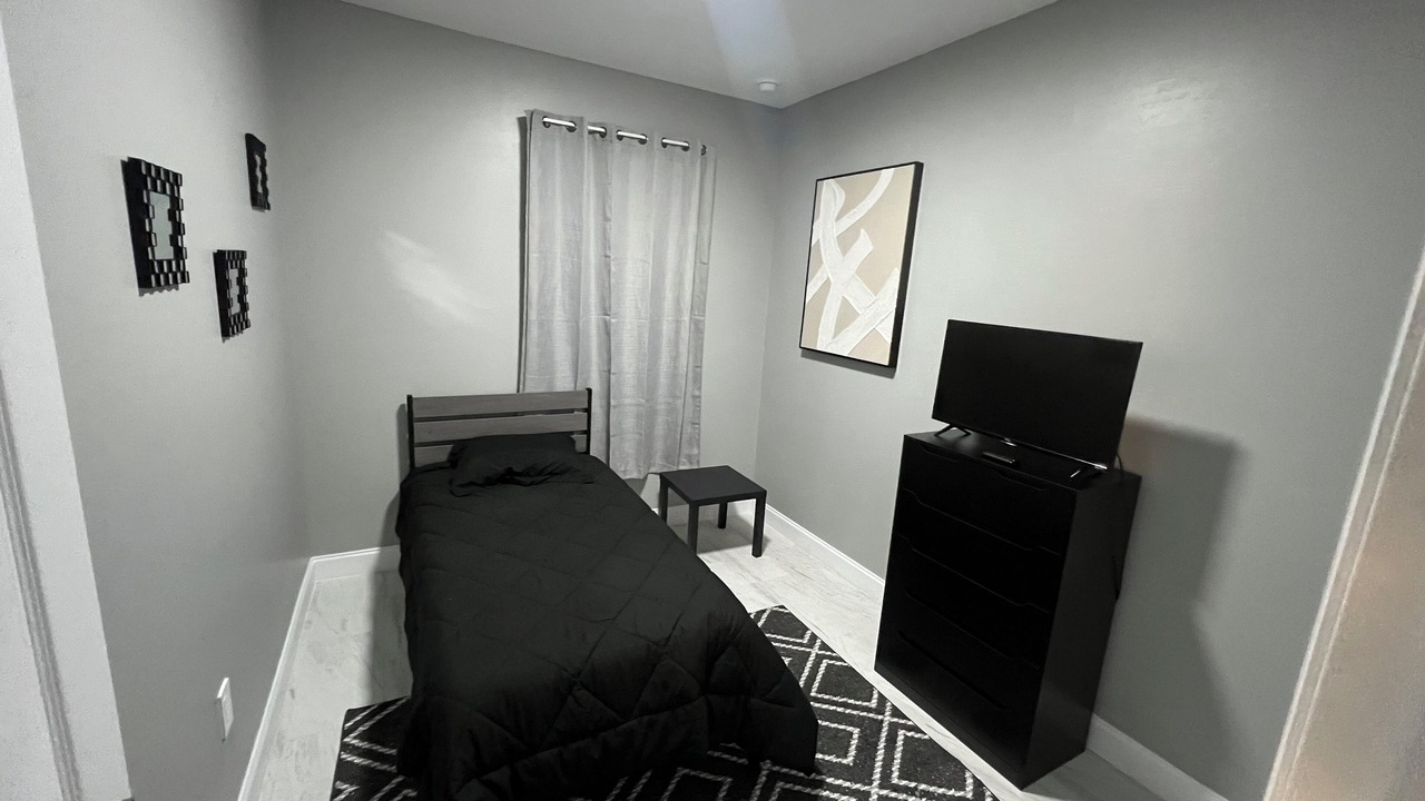 Photo of Bedroom in Fort Myers Shores