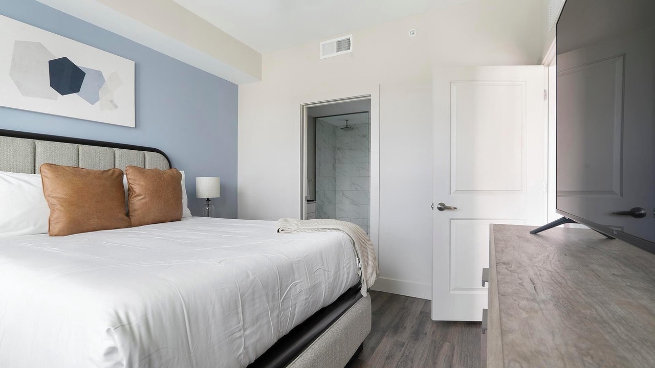 Photo of Bedroom in West 1st Street