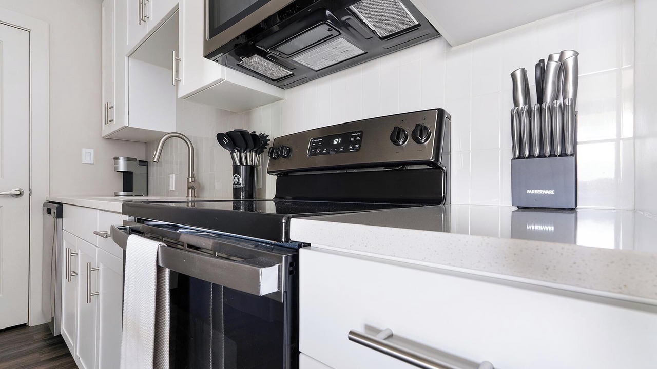 Photo of Kitchen in West 1st Street