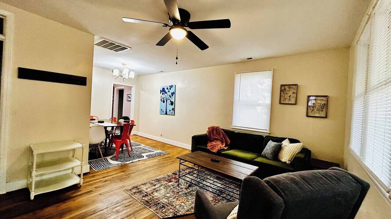 Photo of Livingroom in Rosewood