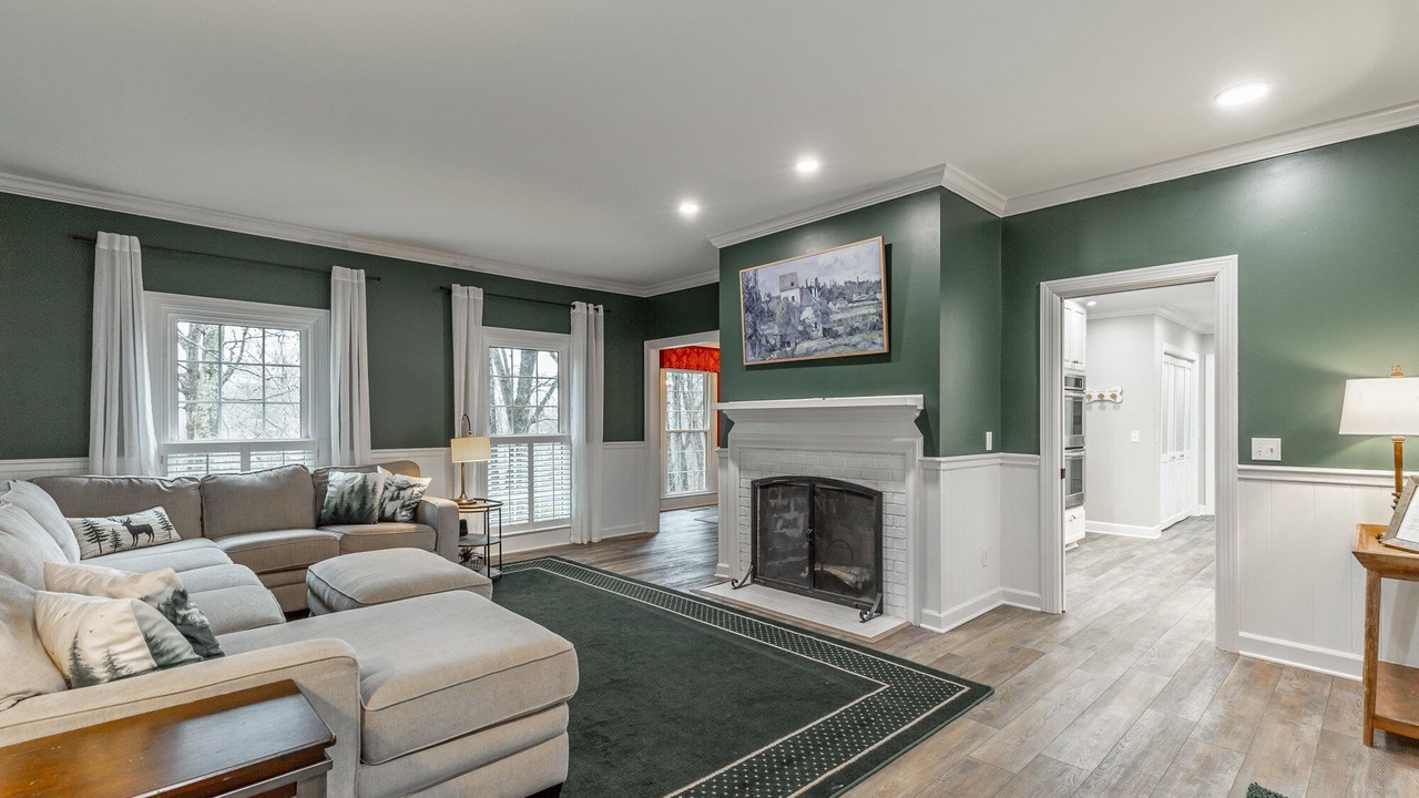 Photo of Livingroom in Lookout Valley Neighborhood Association