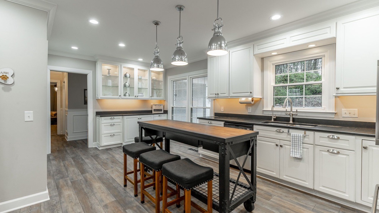 Photo of Kitchen in Lookout Valley Neighborhood Association