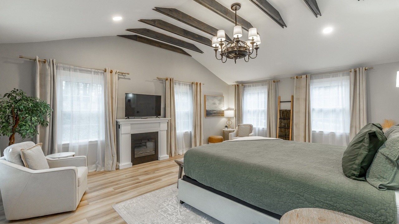 Photo of Bedroom in Lookout Valley Neighborhood Association