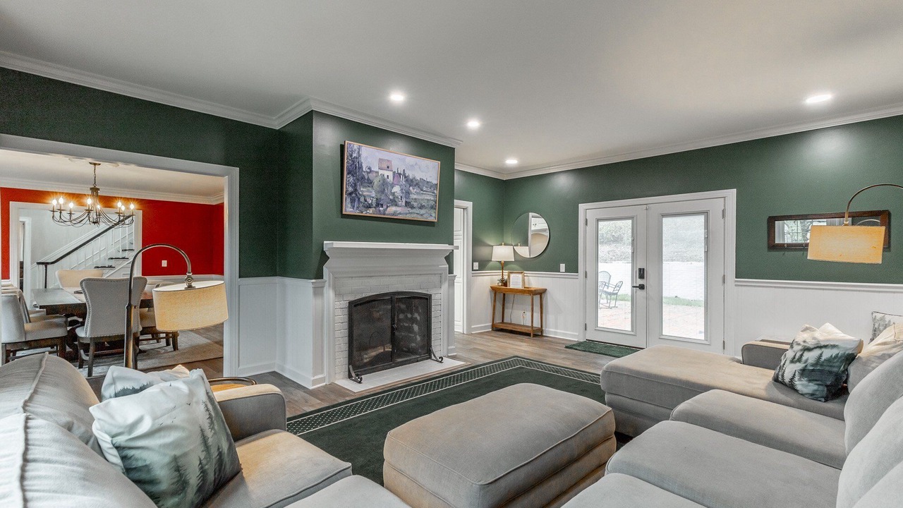 Photo of Livingroom in Lookout Valley Neighborhood Association