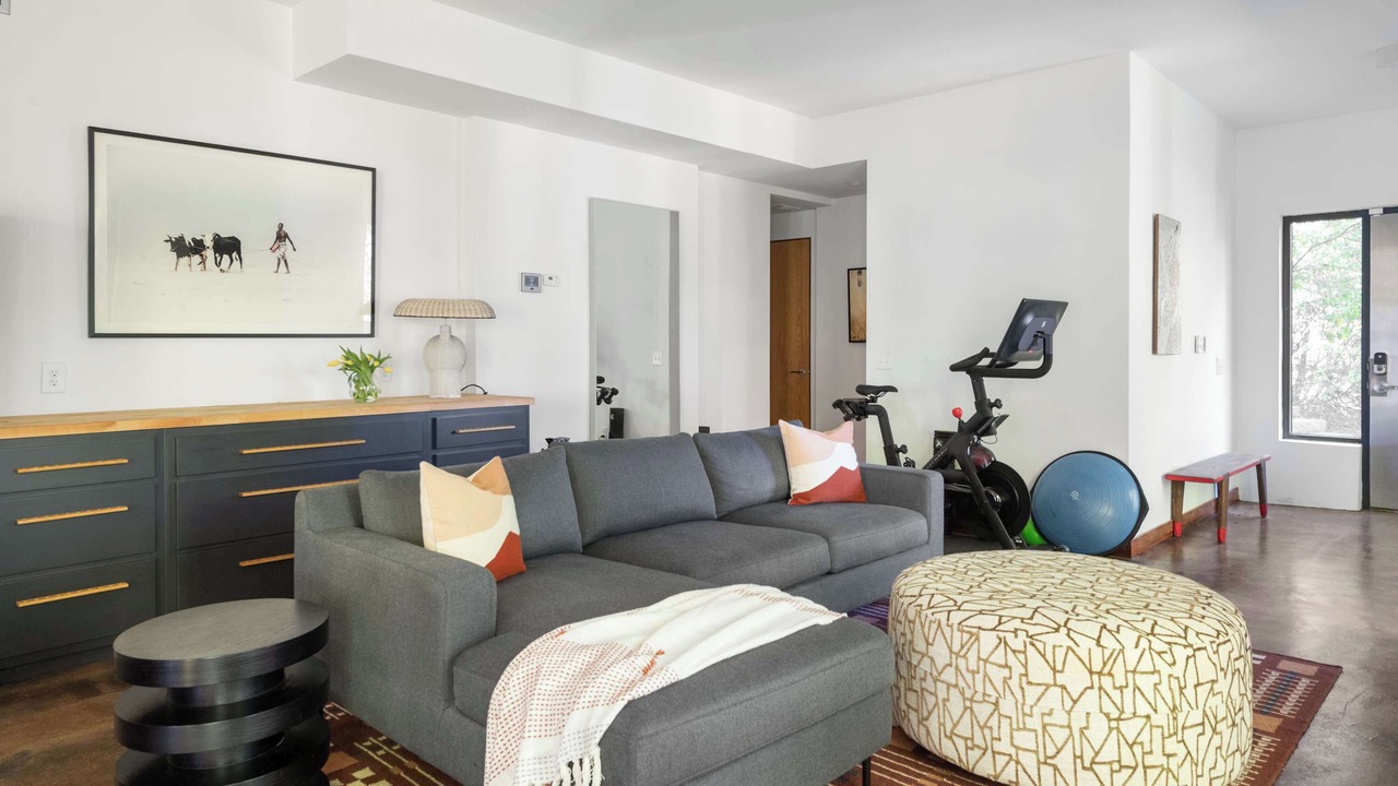 Photo of Livingroom in Lake Claire