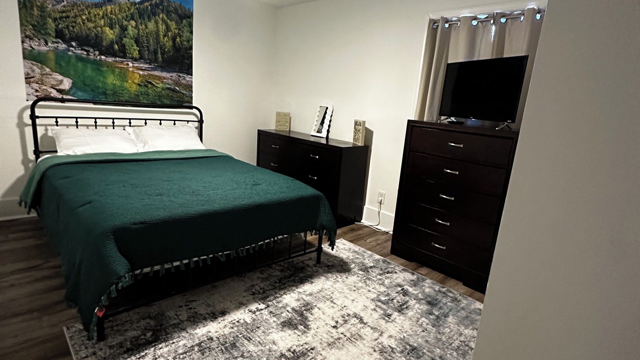 Photo of Bedroom in Smyrna