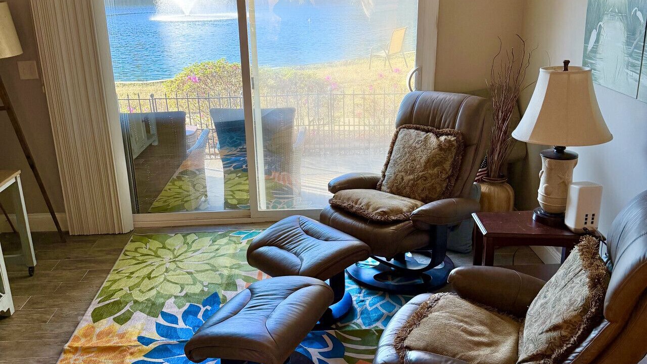 Photo of Livingroom in Demere Park
