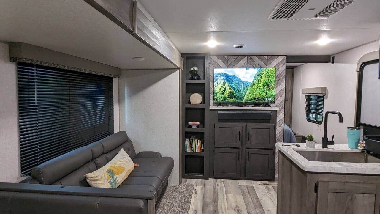 Photo of Livingroom in New London