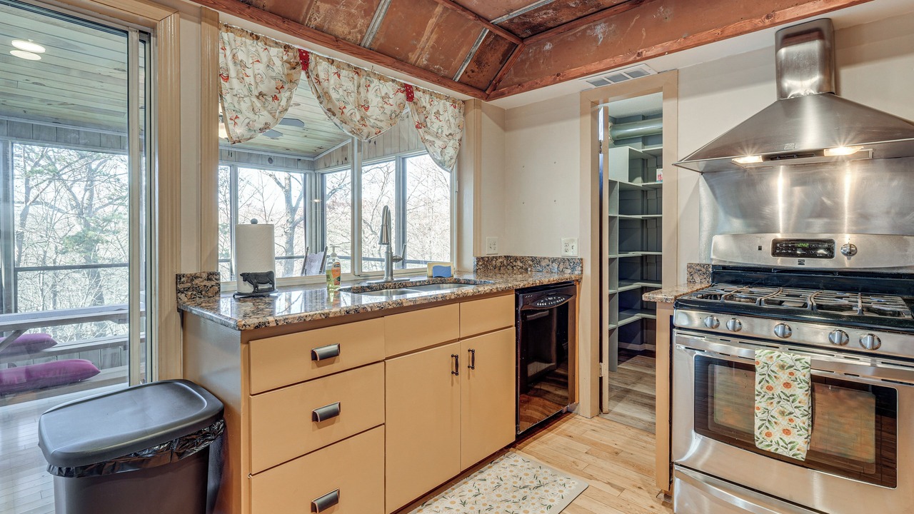 Photo of Kitchen in Blairsville