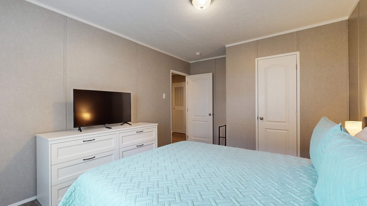 Photo of Bedroom in Caryville