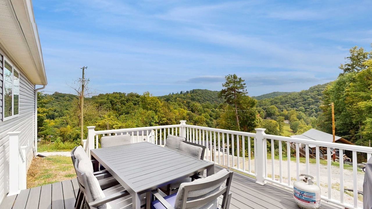 Photo of Outdoor in Caryville