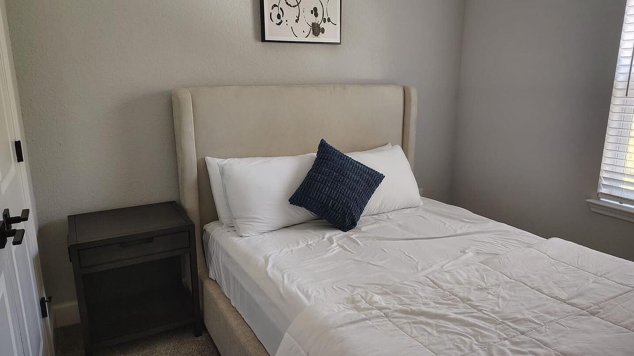Photo of Bedroom in Newberry