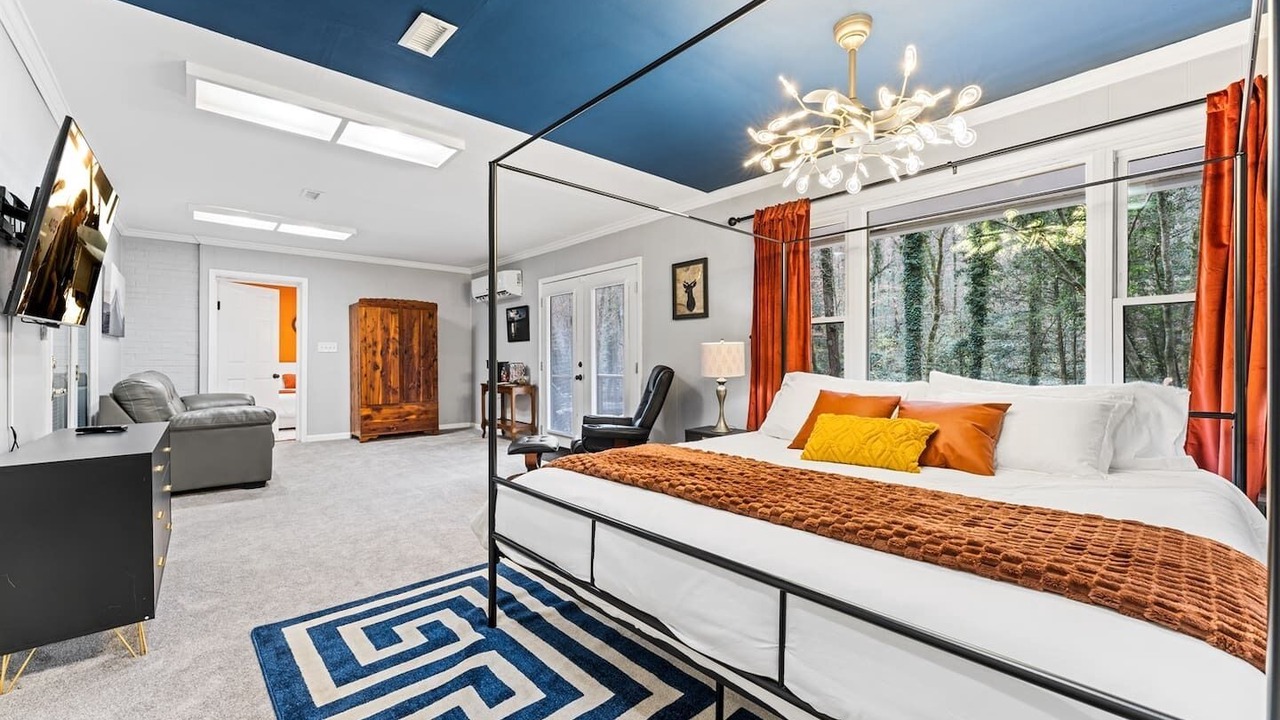 Photo of Bedroom in Knoxville