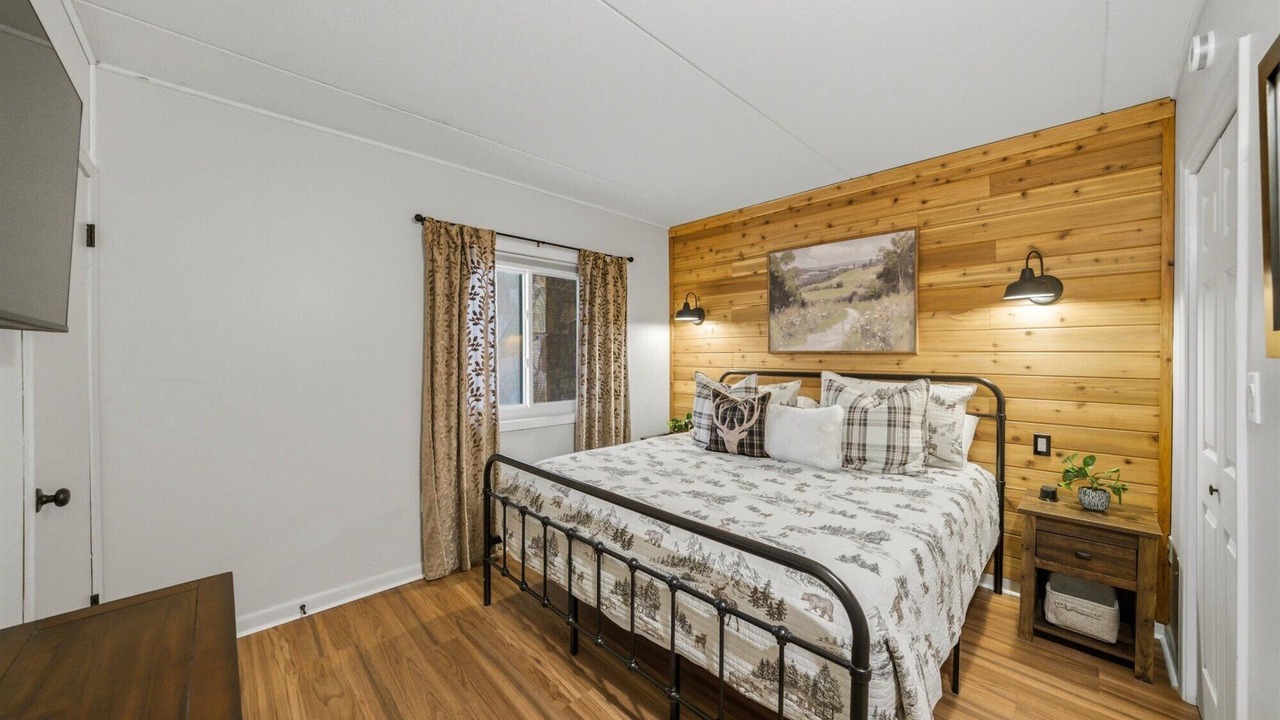 Photo of Bedroom in Chalet Village