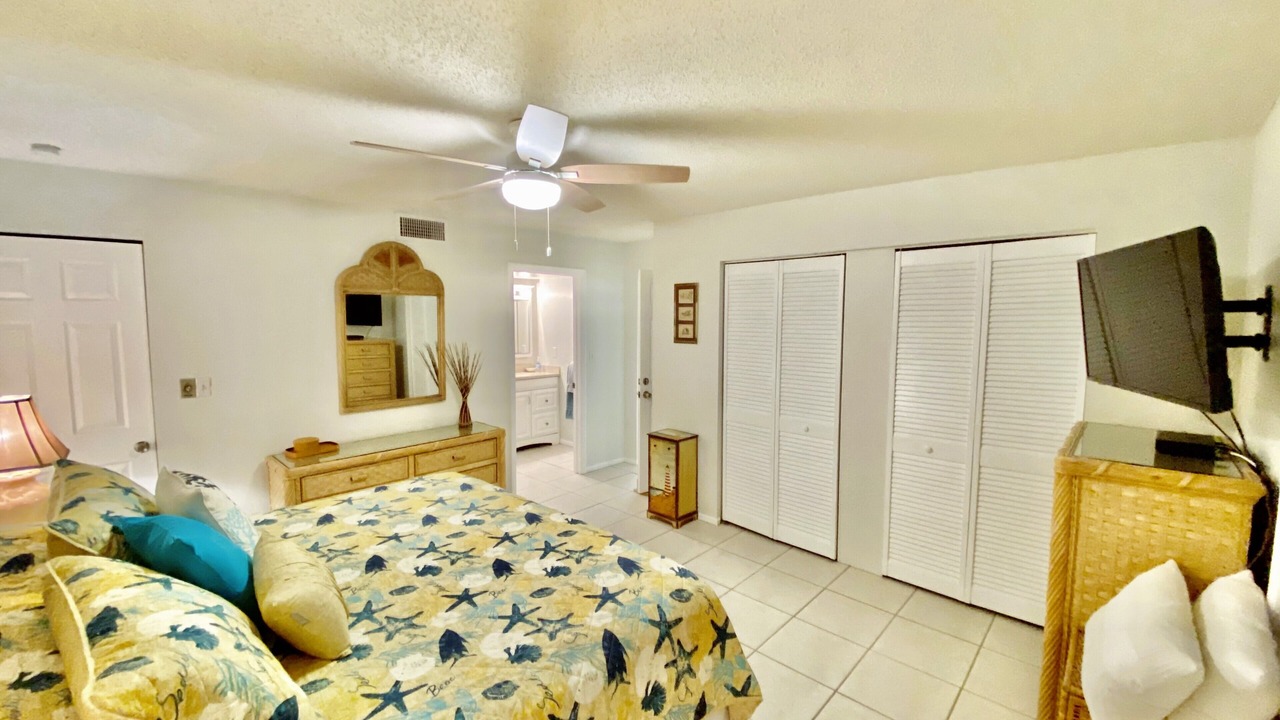 Photo of Bedroom in Sunset Beach