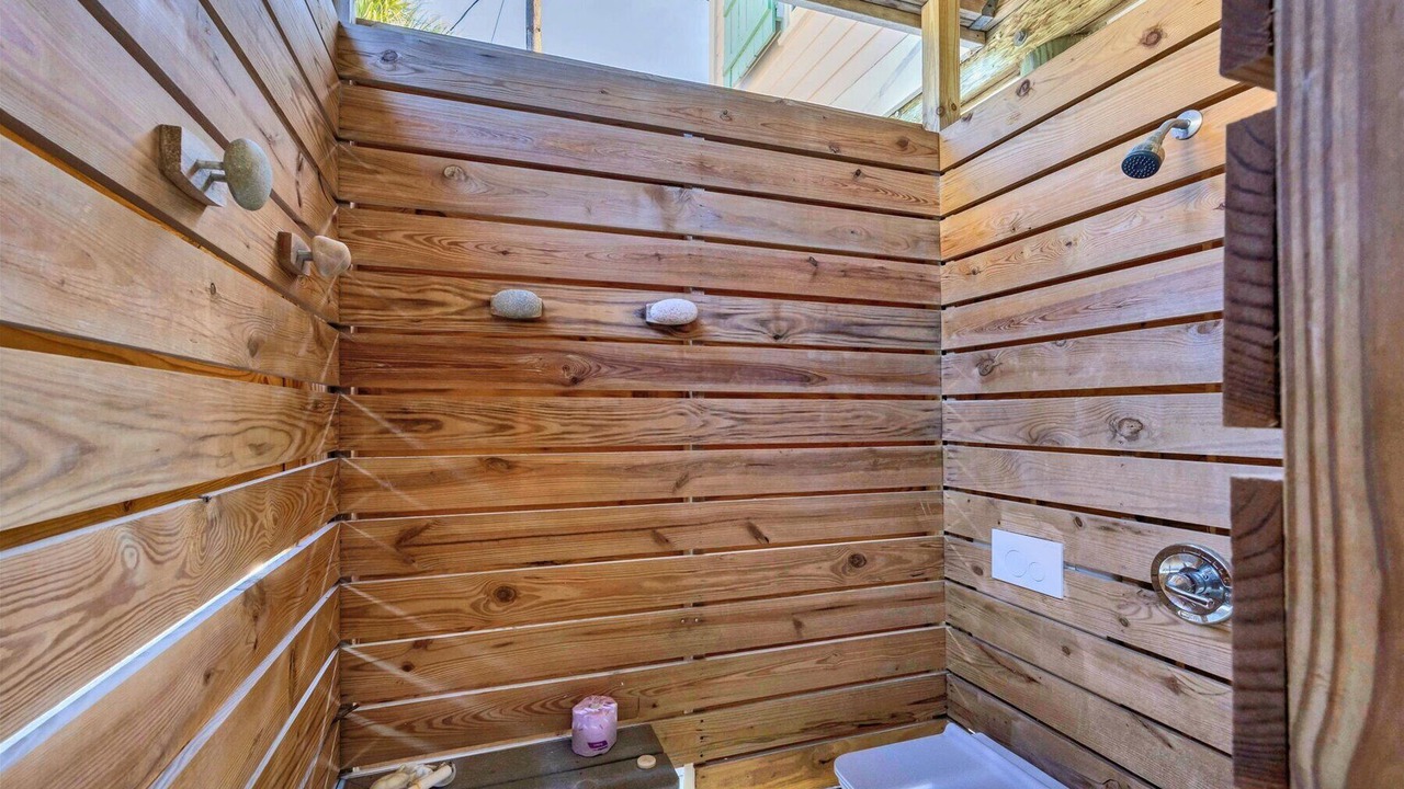 Photo of Bathroom in Palm Island