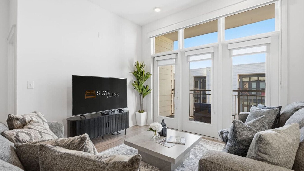 Photo of Livingroom in Second Ward
