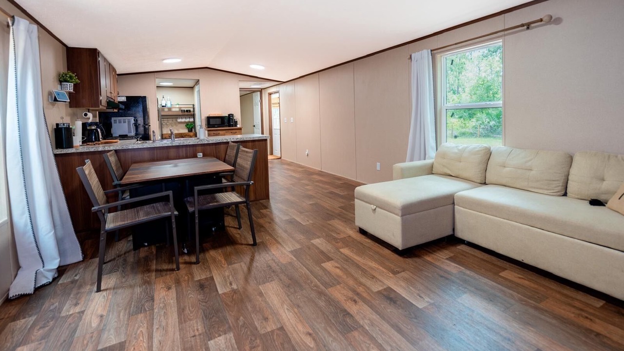 Photo of Livingroom in Clewiston