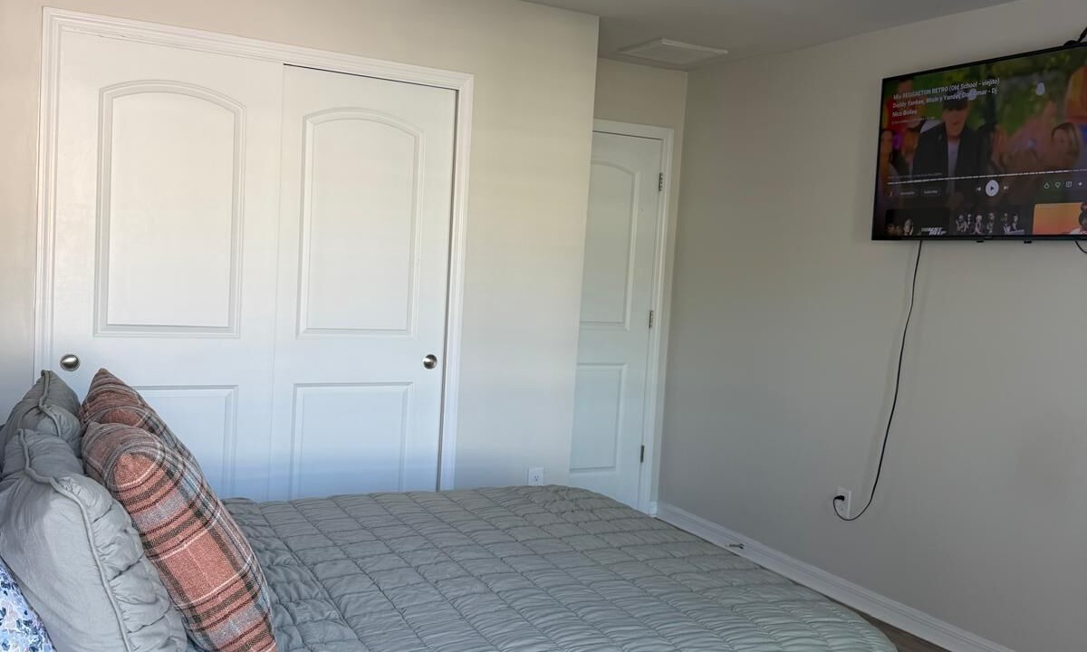 Photo of Bedroom in Harris