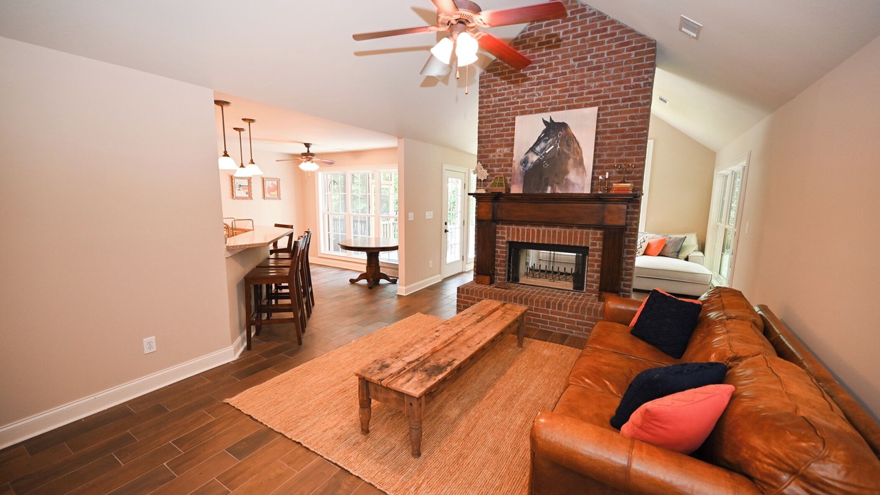 Photo of Livingroom in Auburn - Opelika