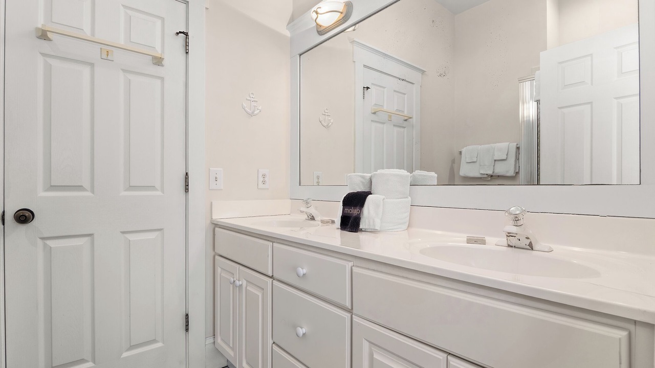 Photo of Bathroom in South Beach