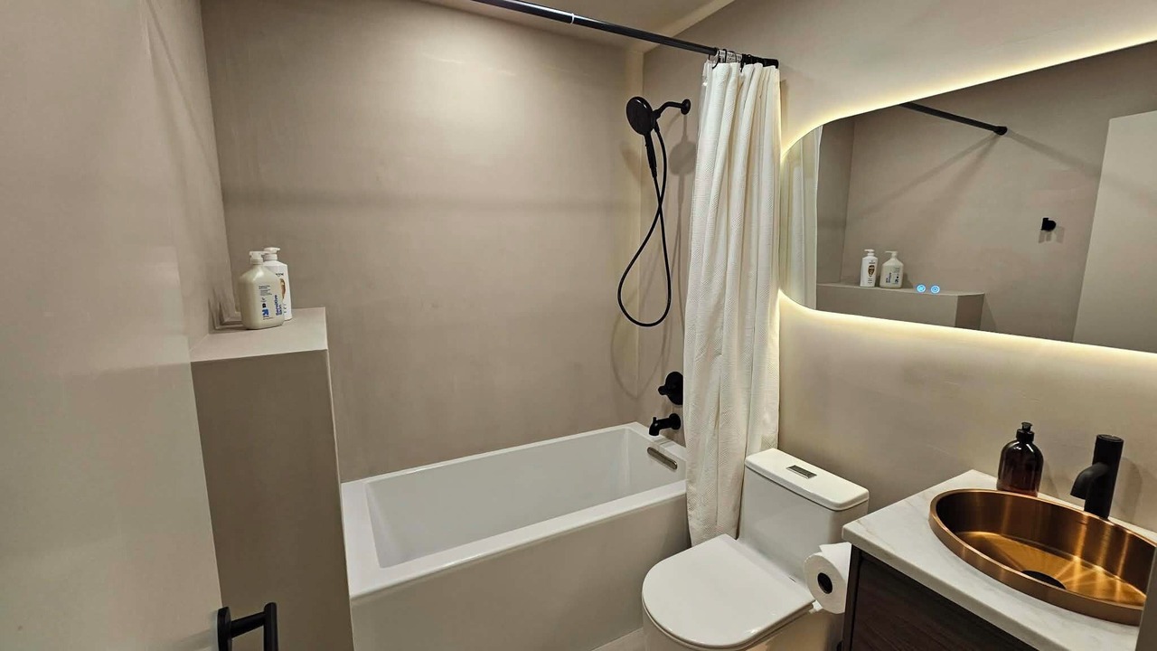 Photo of Bathroom in Rosewood