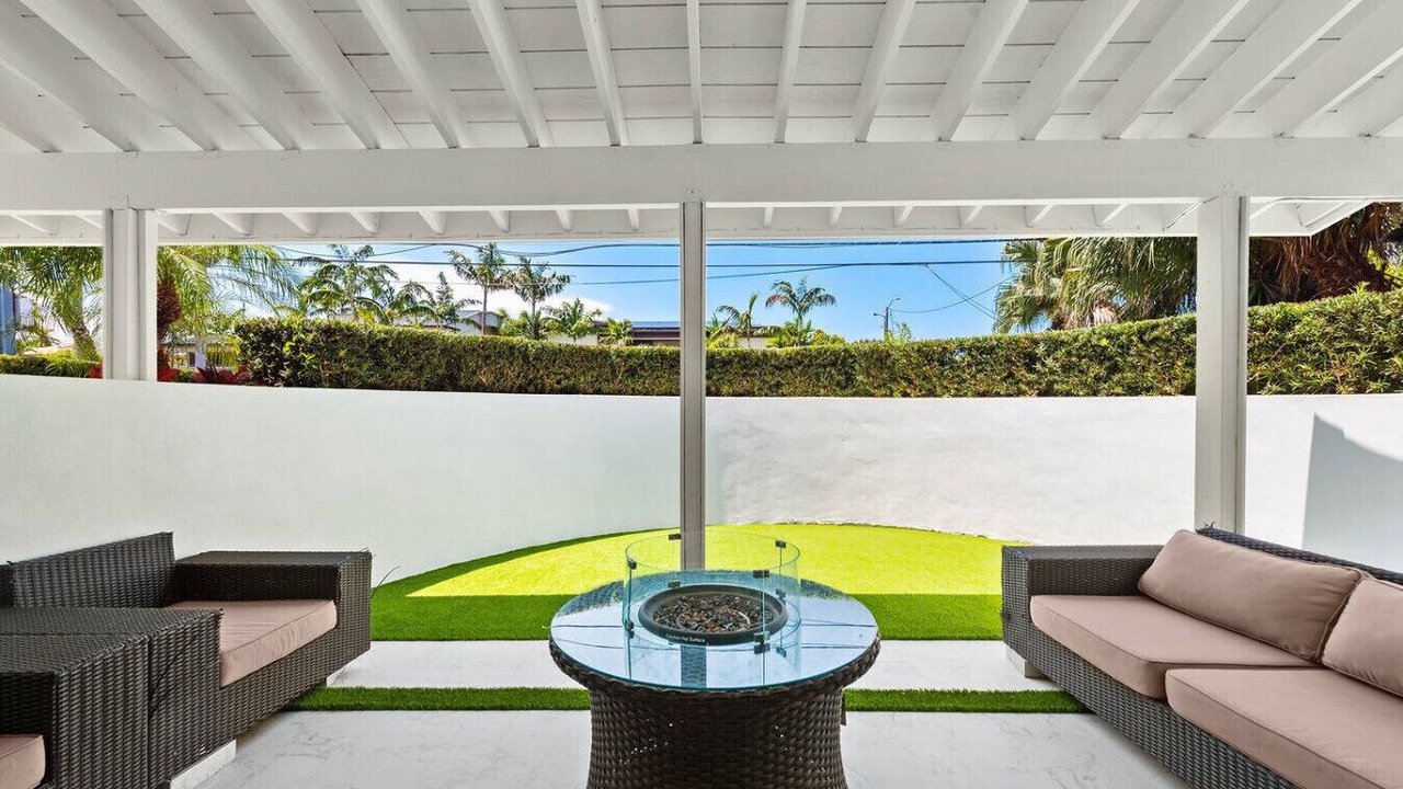 Photo of Patio Balcony in Hallandale Beach