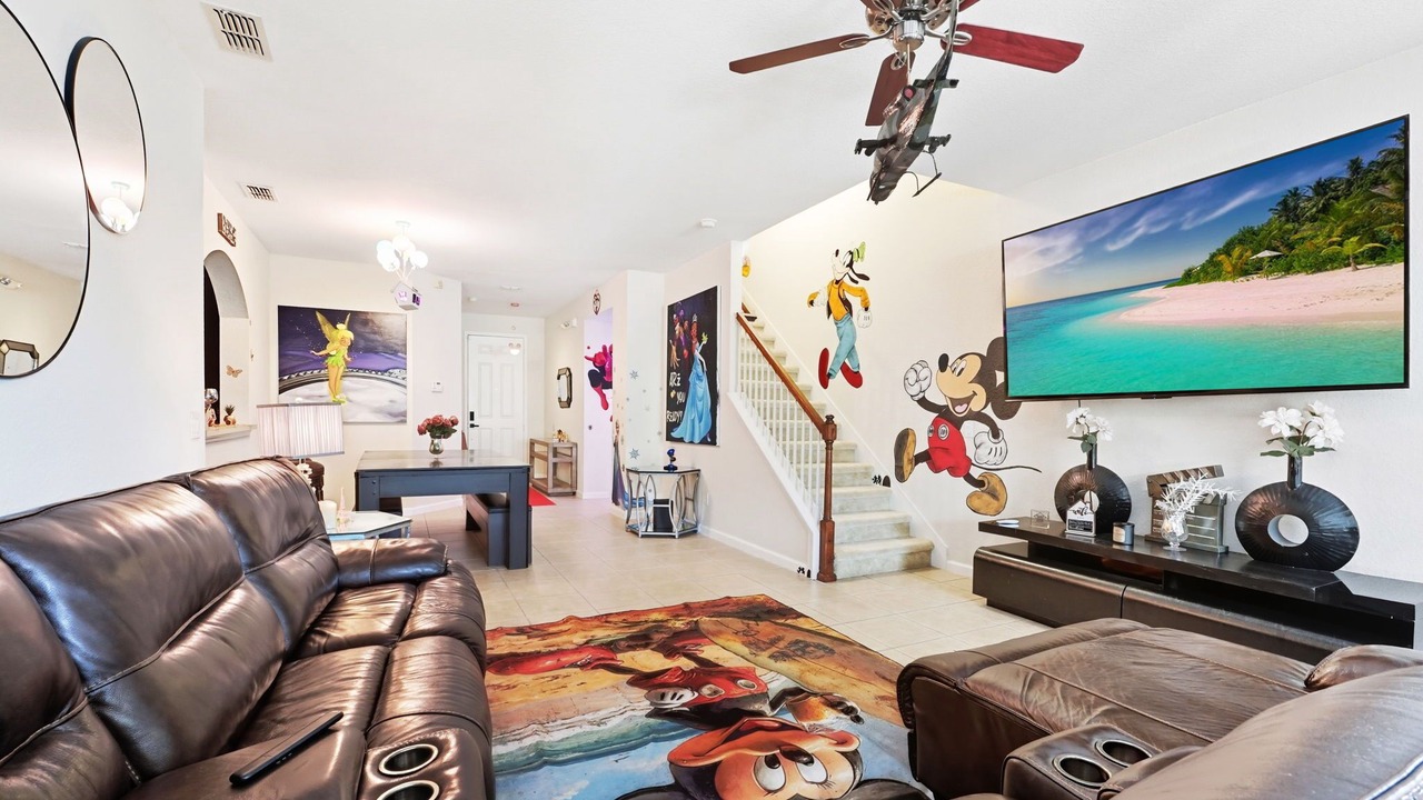 Photo of Livingroom in Trafalgar Village