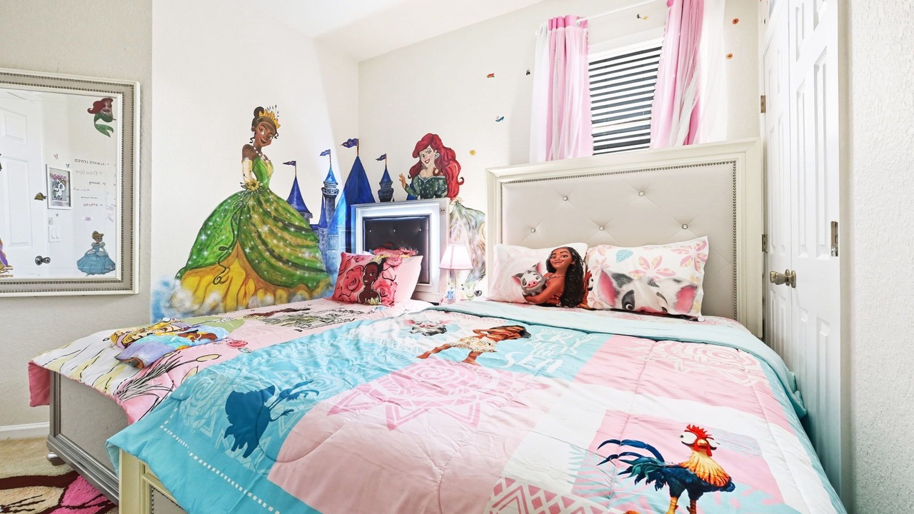 Photo of Bedroom in Trafalgar Village