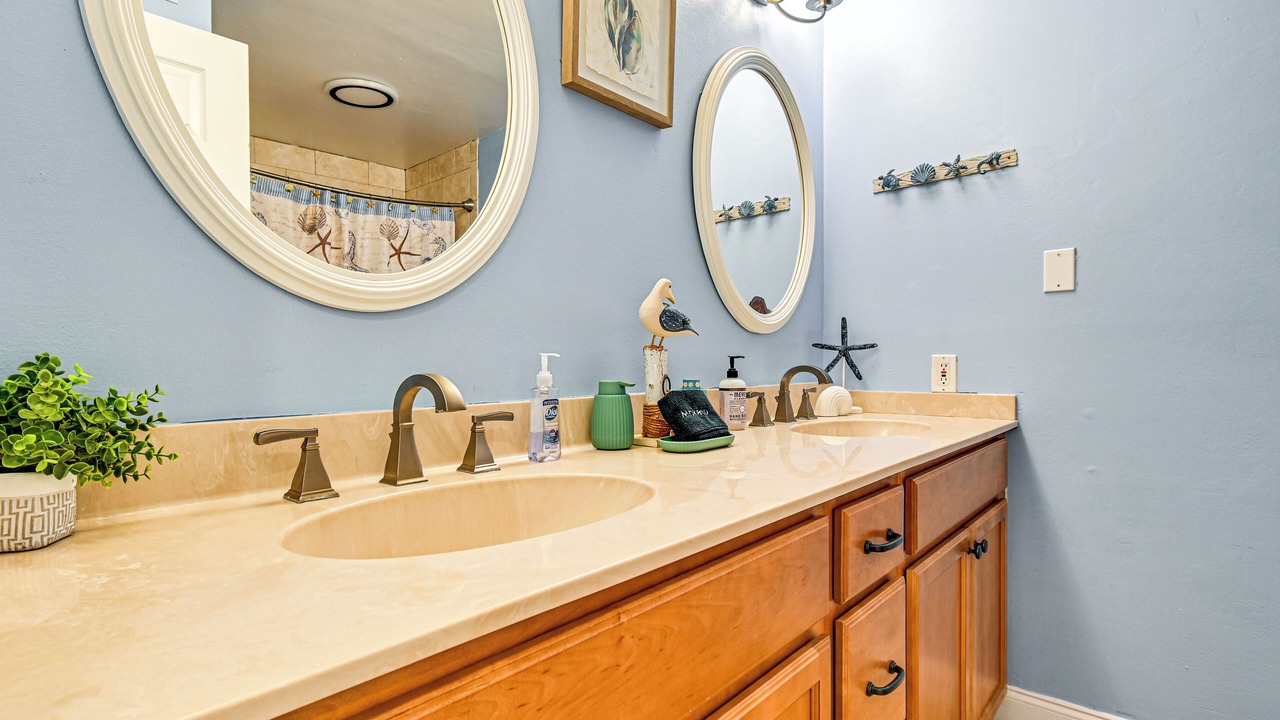 Photo of Bathroom in Avon By The Sea