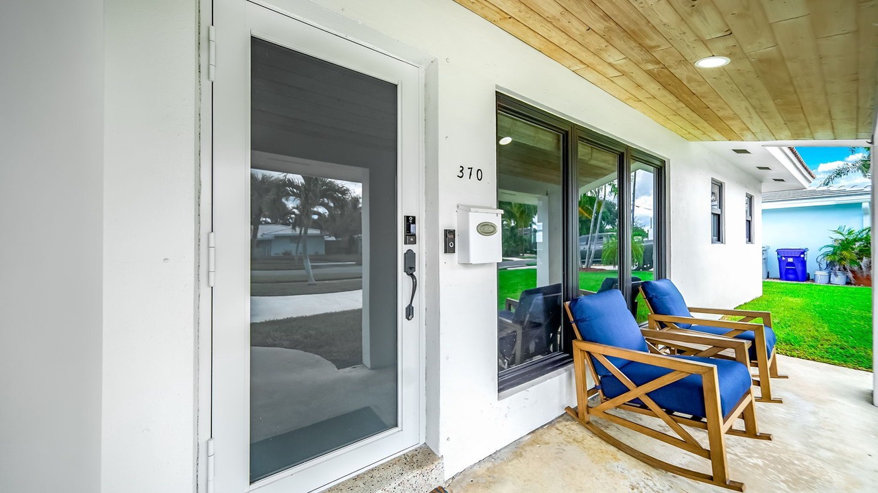 Photo of Patio Balcony in Garden Isles