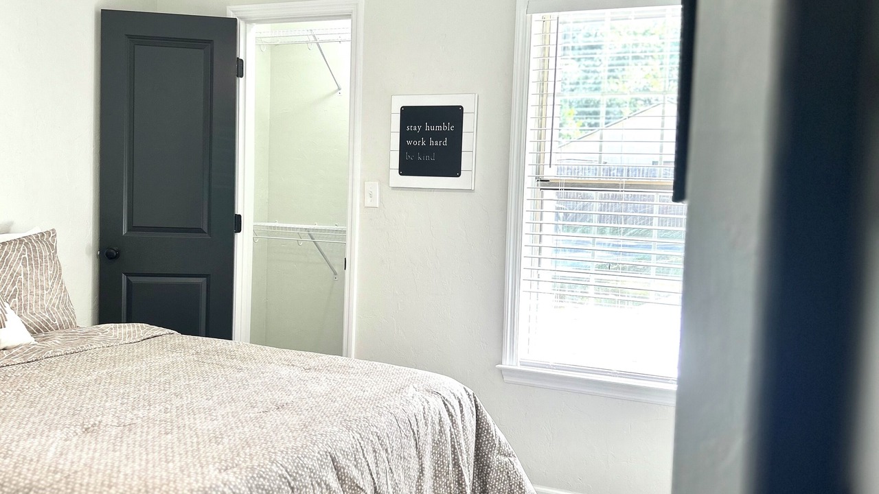 Photo of Bedroom in Tallahassee