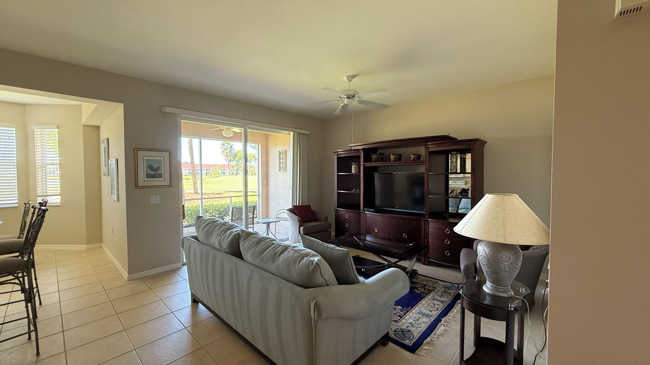 Photo of Livingroom in Naples