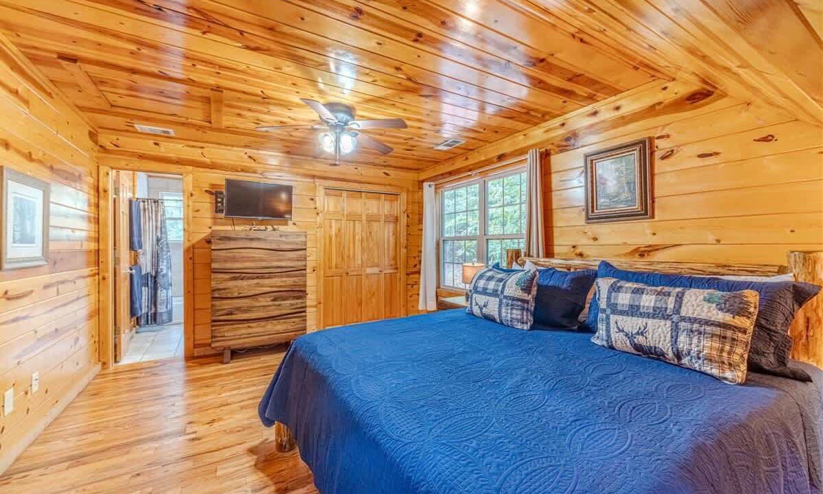 Photo of Bedroom in Cleveland