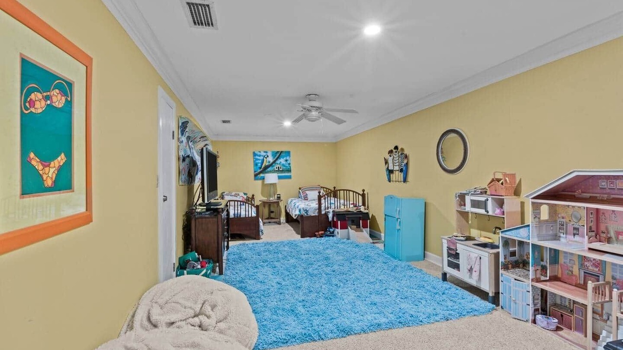 Photo of Bedroom in Salem