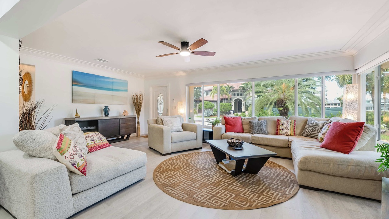 Photo of Livingroom in Cypress Point