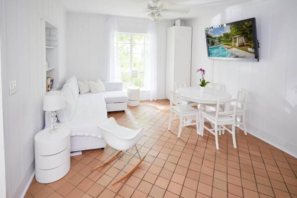 Photo of Livingroom in El Portal