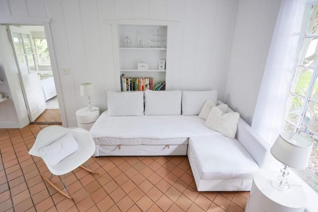 Photo of Livingroom in El Portal