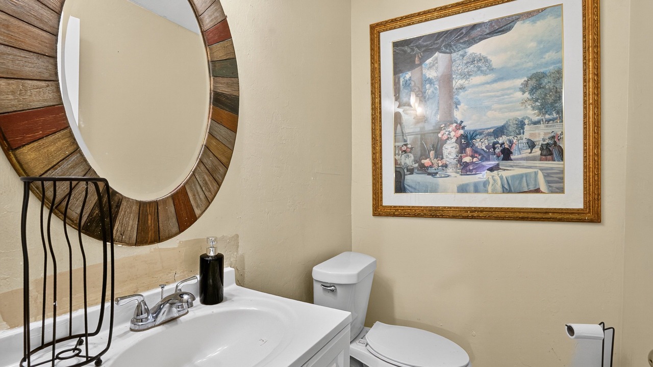 Photo of Bathroom in Eisenhower