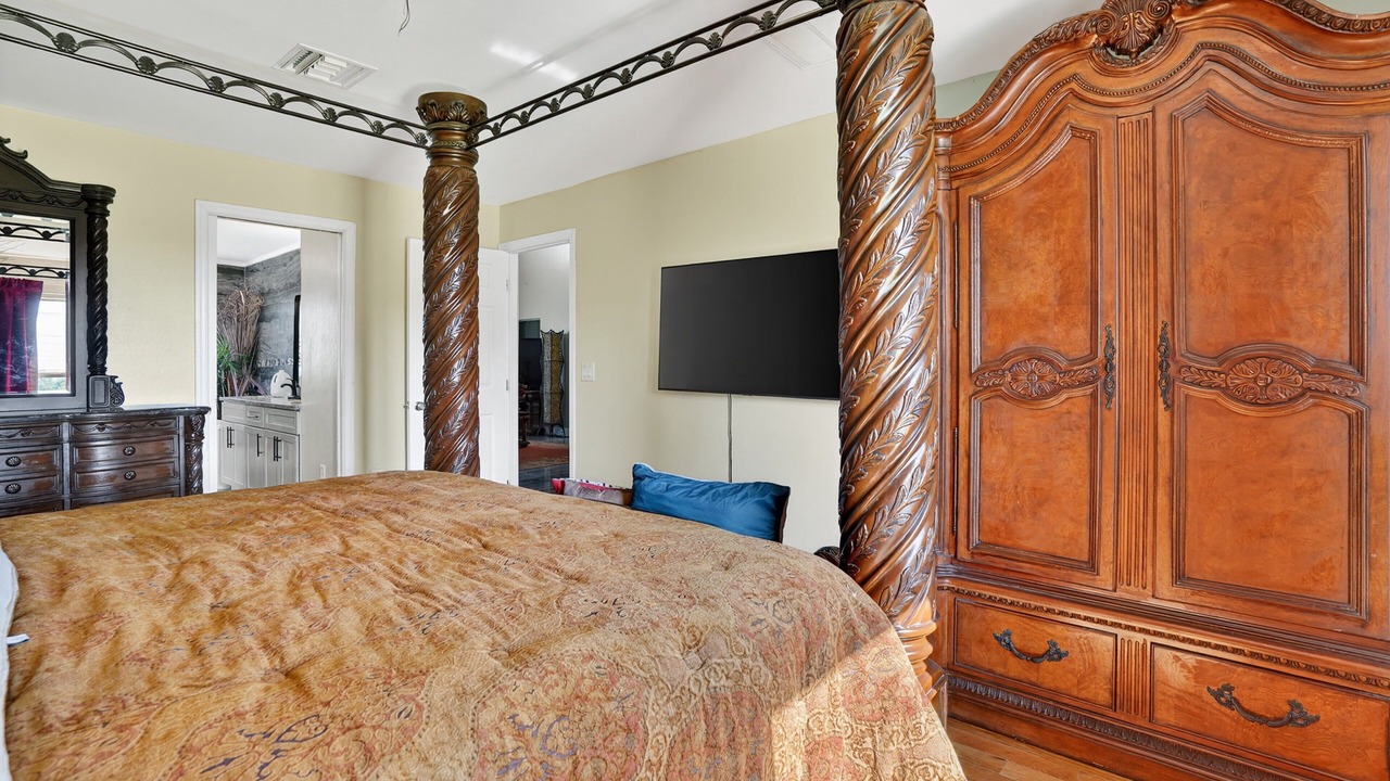 Photo of Bedroom in Eisenhower