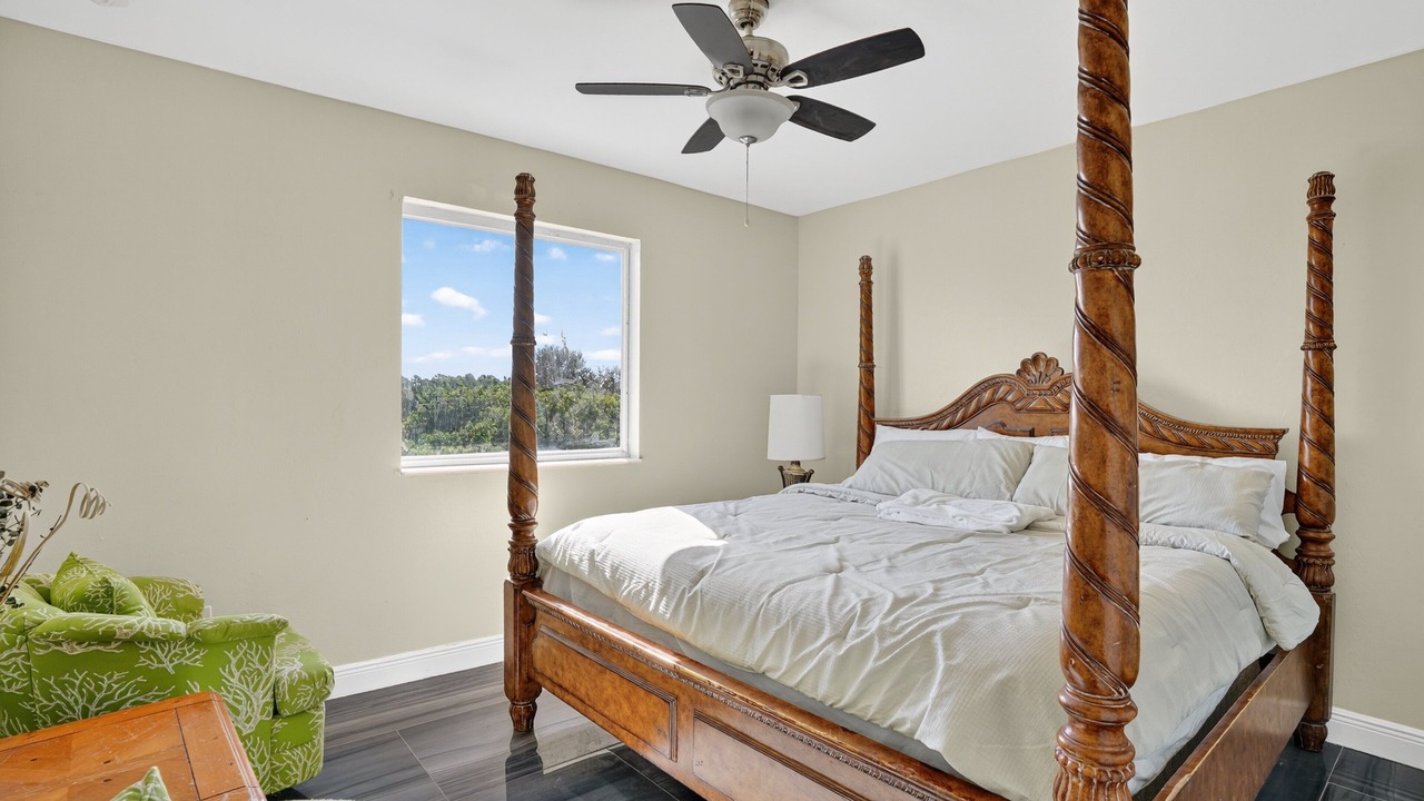 Photo of Bedroom in Eisenhower