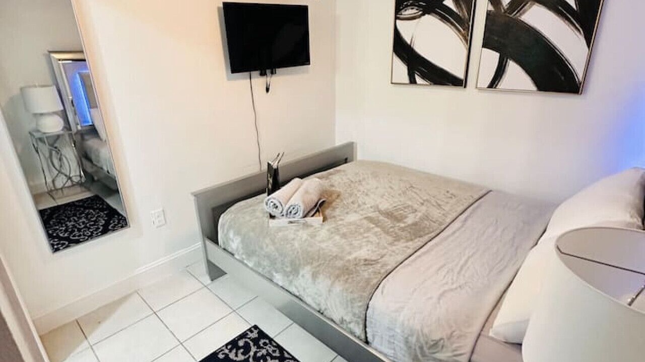 Photo of Bedroom in Bay Crest Park