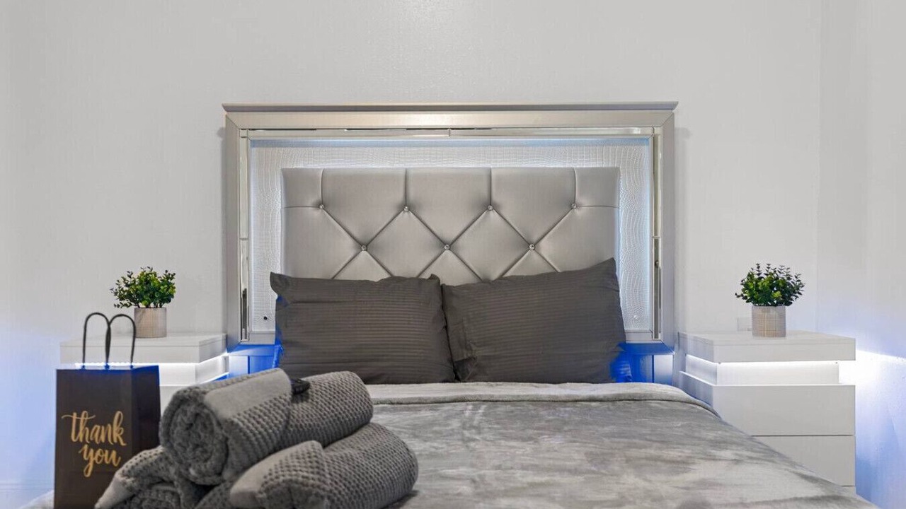 Photo of Bedroom in Bay Crest Park