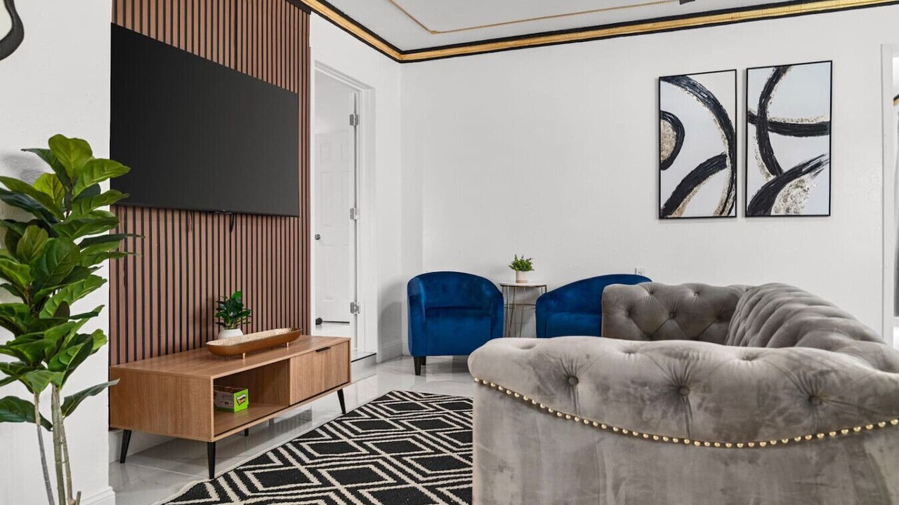 Photo of Livingroom in Bay Crest Park