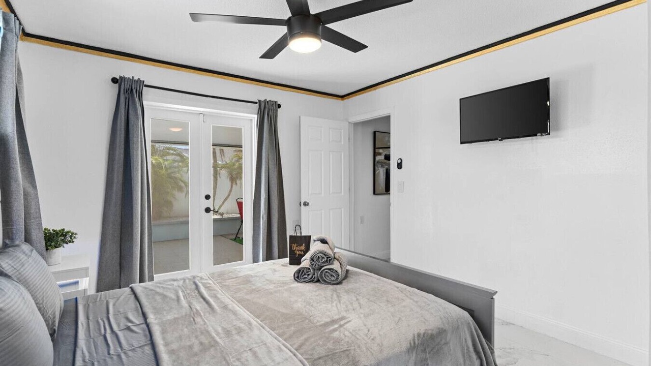 Photo of Bedroom in Bay Crest Park