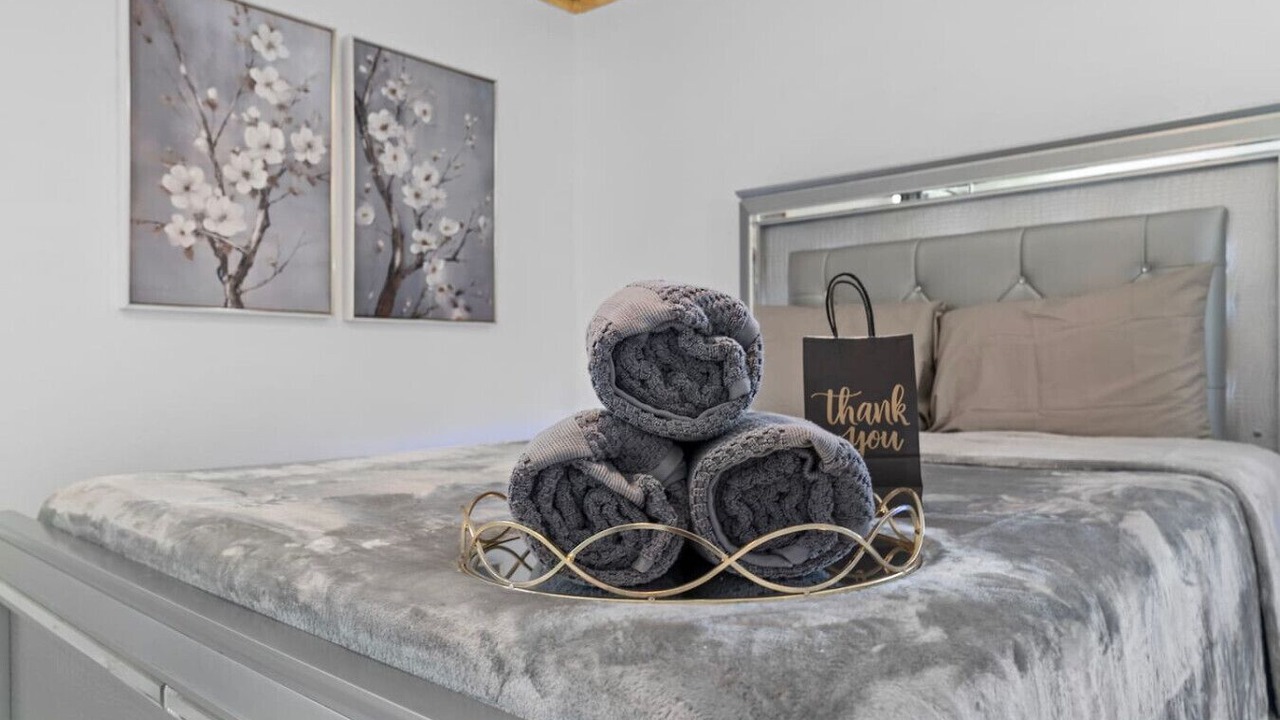 Photo of Bedroom in Bay Crest Park