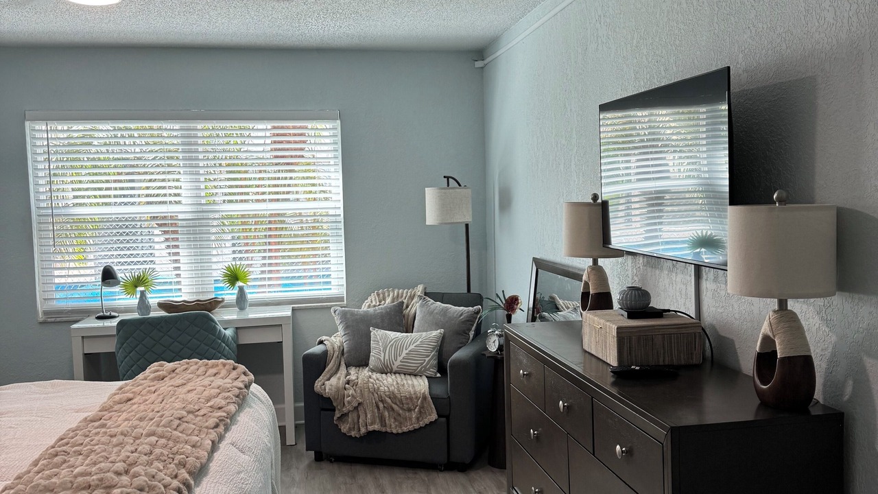 Photo of Bedroom in North Redington Beach
